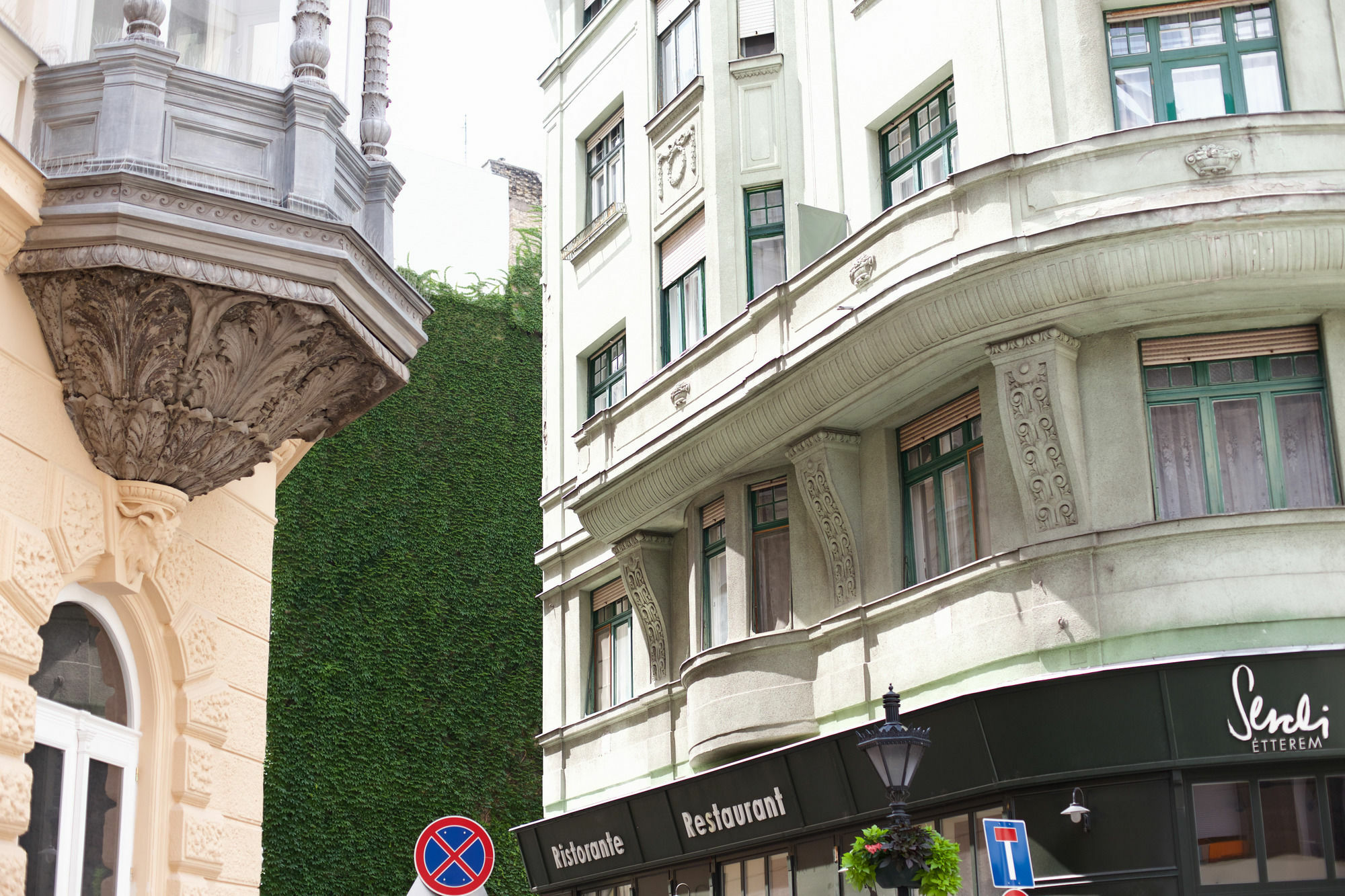 Amber Terrace Studios Downtown Budapest Bagian luar foto