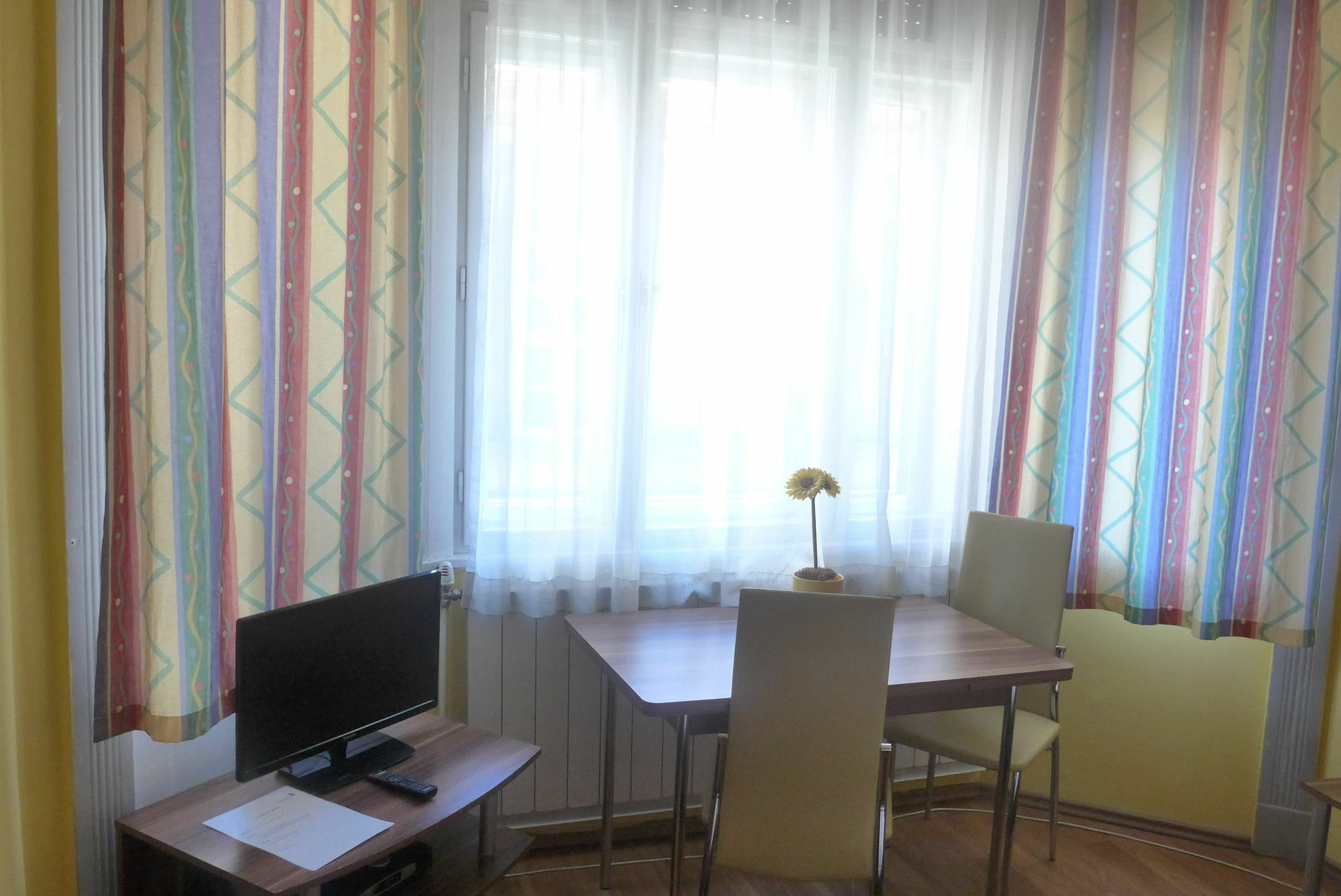 Amber Terrace Studios Downtown Budapest Bagian luar foto